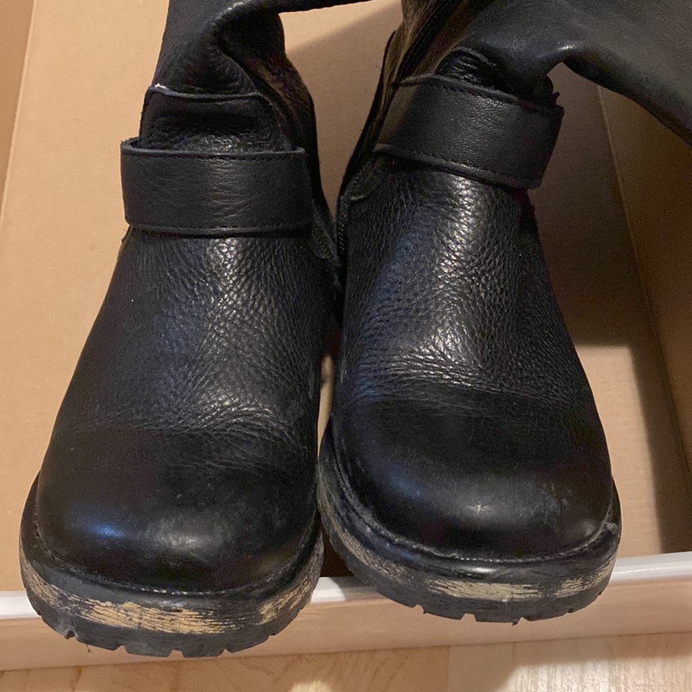 Steve Madden Black Leather Fairmont Boot Size 7.5. Great Condition. See pics. - Picture 4 of 15